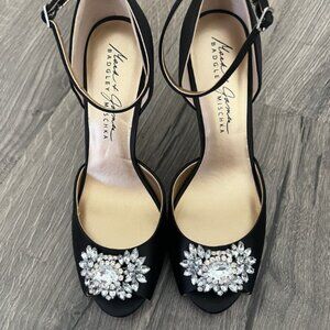 ✨ Mark & James by Badgley Mischka Satin Peep-Toe Platform Heels ✨ Sz 5.5